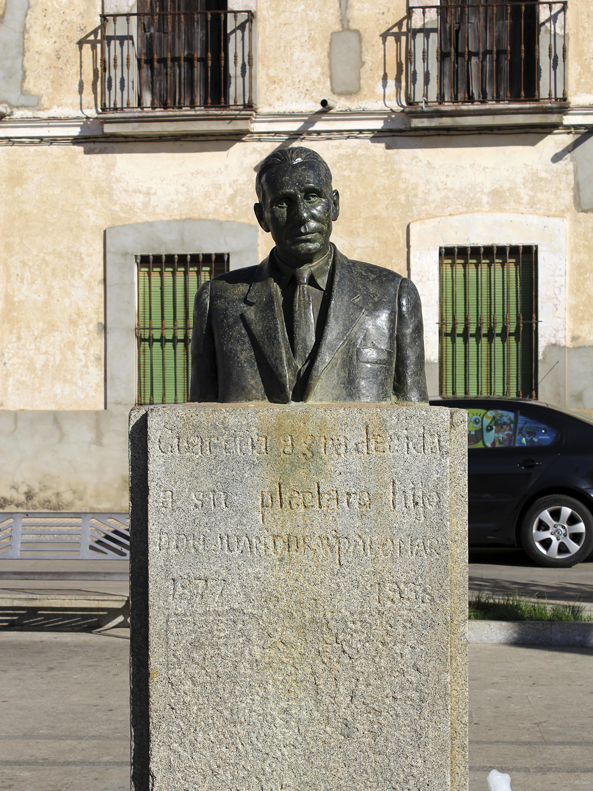 Busto de Don Juan Durán de la Plaza de San Gregorio