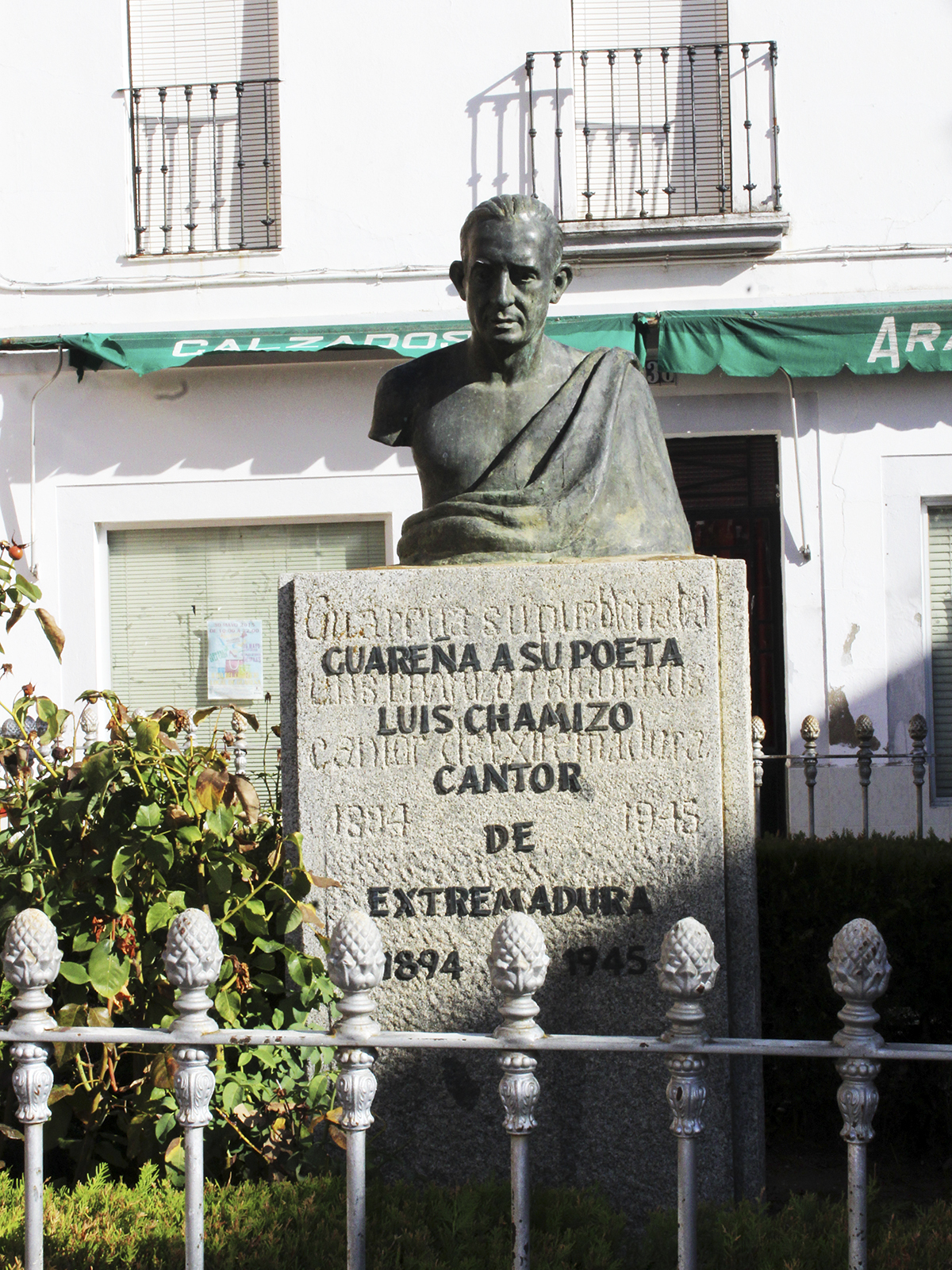 Busto de Luis Chamizo