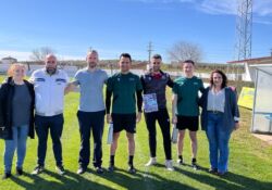 Árbitros internacionales y la Selección sub-19 de Ucrania entrenan en el Estadio Municipal de ‘La Noria’ de Guareña