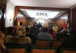 Las asociaciones y grupos políticos, partidarios de establecer negociaciones para fijar un convenio entre Guareña y Torrefresneda