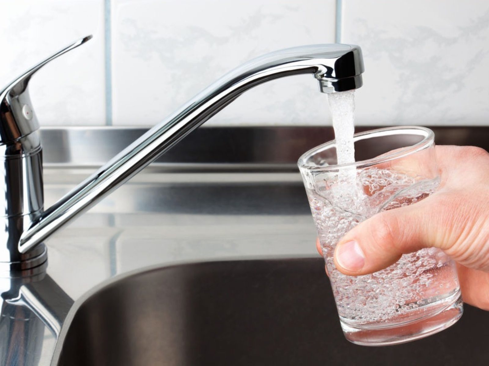 actual-servcio-concesion-agua-licitacion-guarena-f1