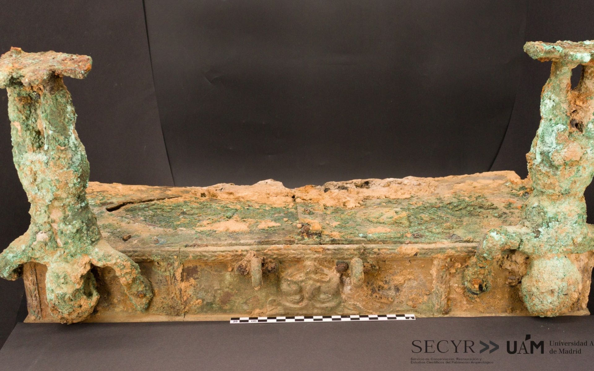carro-votivo-bronce-unico-peninsula-iberica-turunuelo-guarena-f3