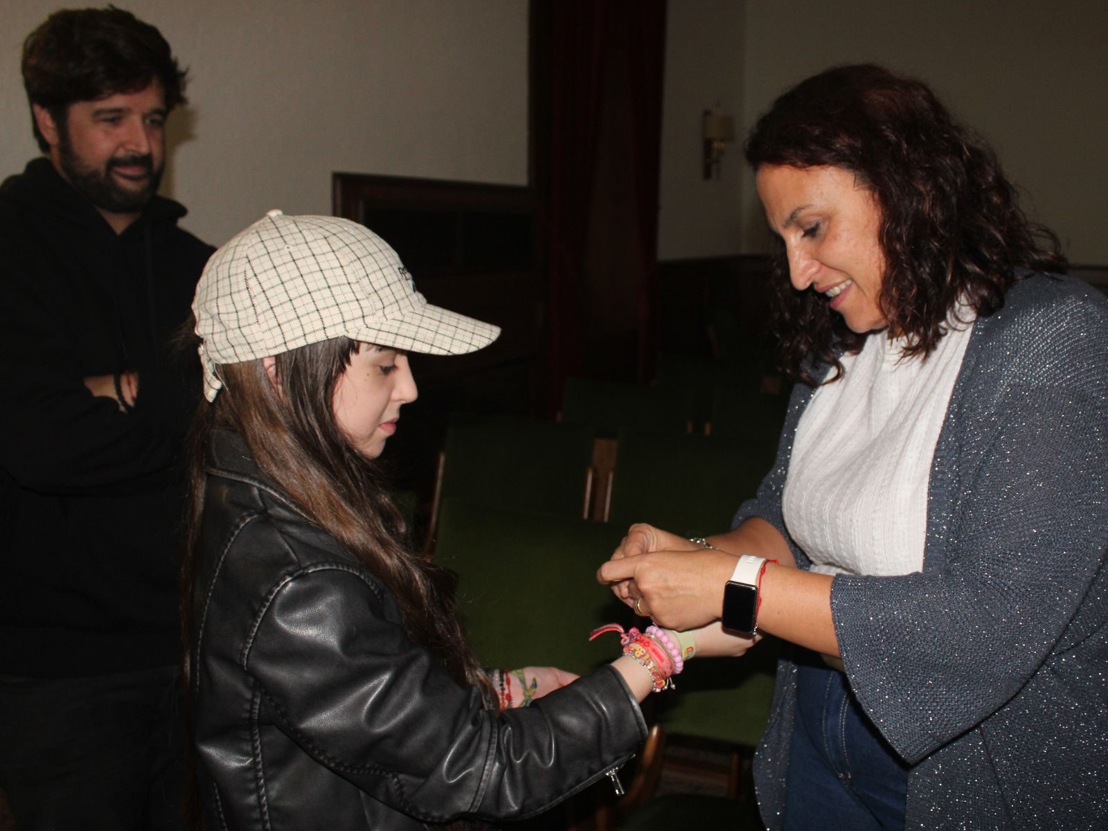 Chloe DelaRosa recibida de forma institucional en el Ayuntamiento de Guareña