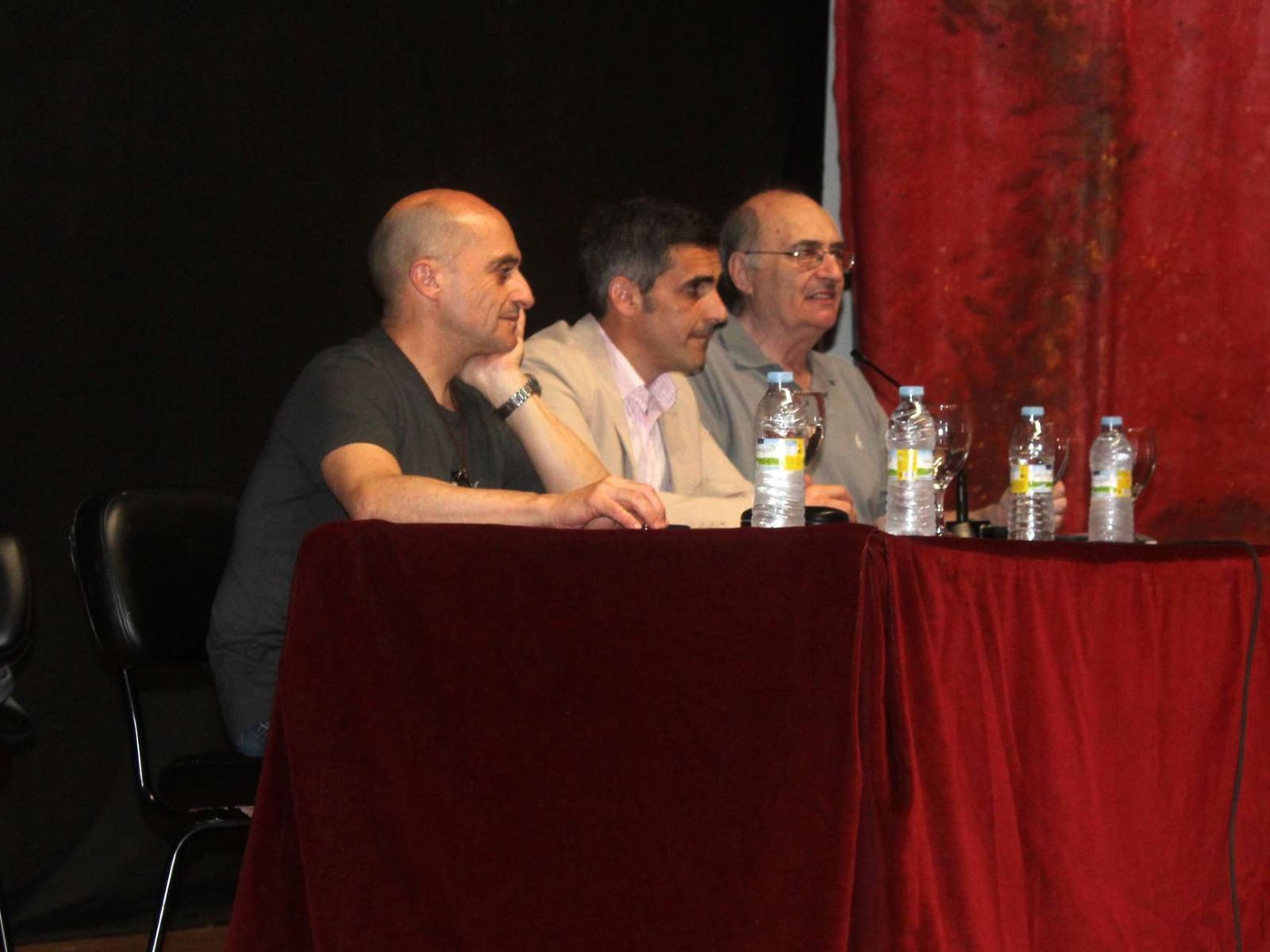 fallece-madrid-poeta-escritor-manolo-romero-f2