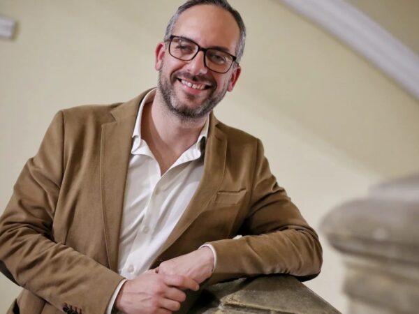 El humorista gaditano Manolo Morera ofrecerá el pregón de las Ferias y Fiestas de Agosto 2026 de Guareña